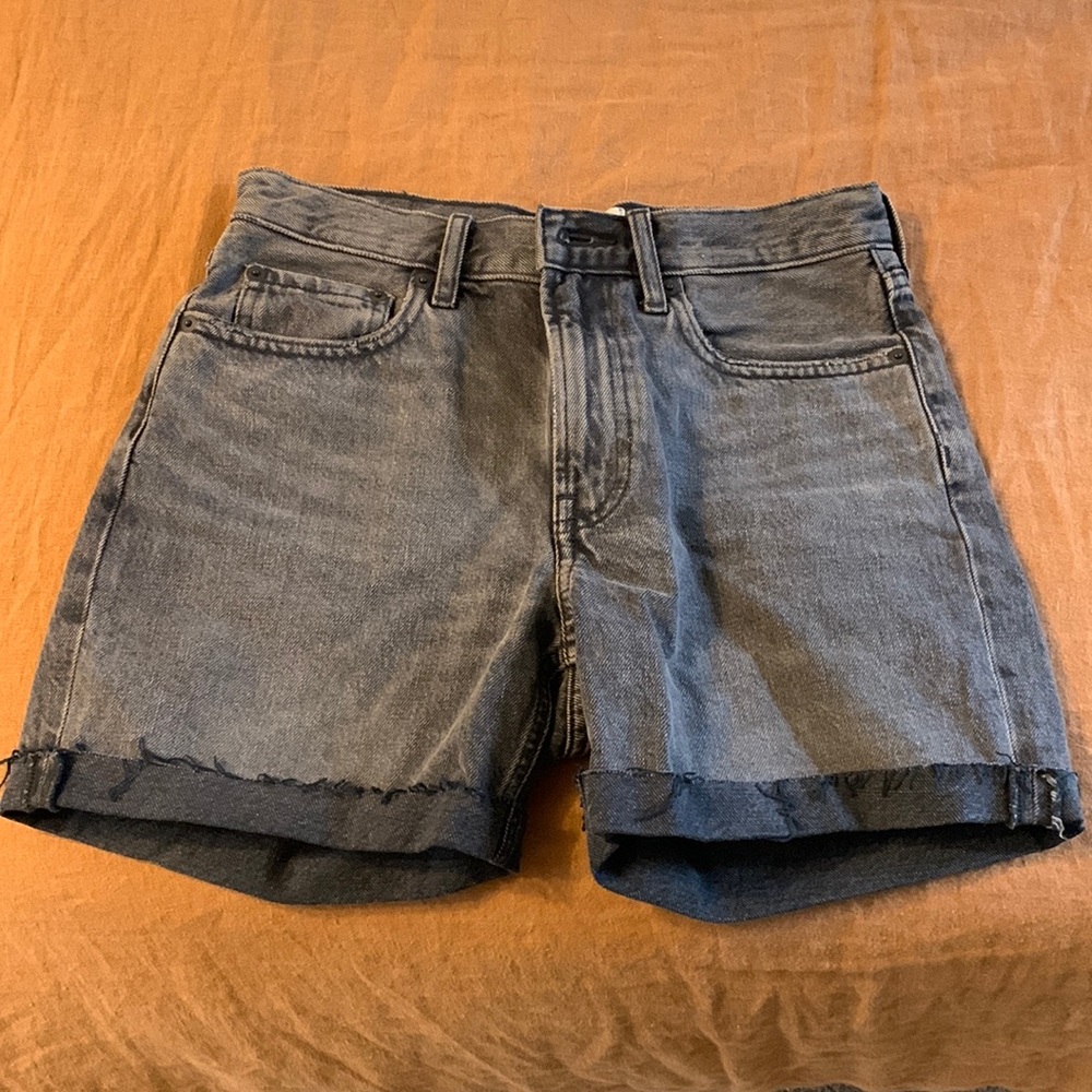 Everlane grey long shorts